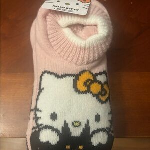 Hello kitty Halloween bat slip on socks nwt